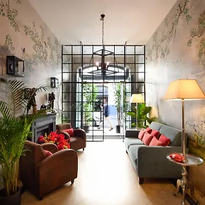 alecrim-ao-chiado.hotels-lisbon-portugal.com/
